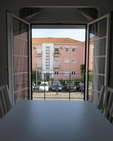 Апартаменты Alvalade *